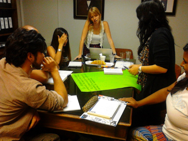 Lic. Sofía Murtagh de la Universidad de Buenos Aires realiza capacitación en Estrategias de Diagnóstico Comunitario a Equipo de Investigación de Conflictos Socioambientales de la Unidad de Estudios Comunitarios Latinoamericanos